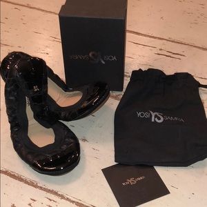 Quilted Black Foldable Ballet Flat